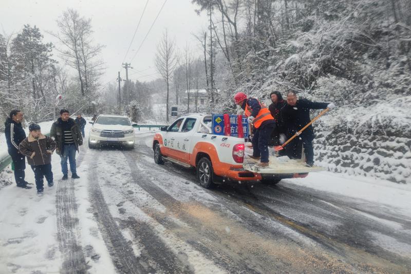 以雪為令，聞雪而動丨路橋集團彰顯國企擔當